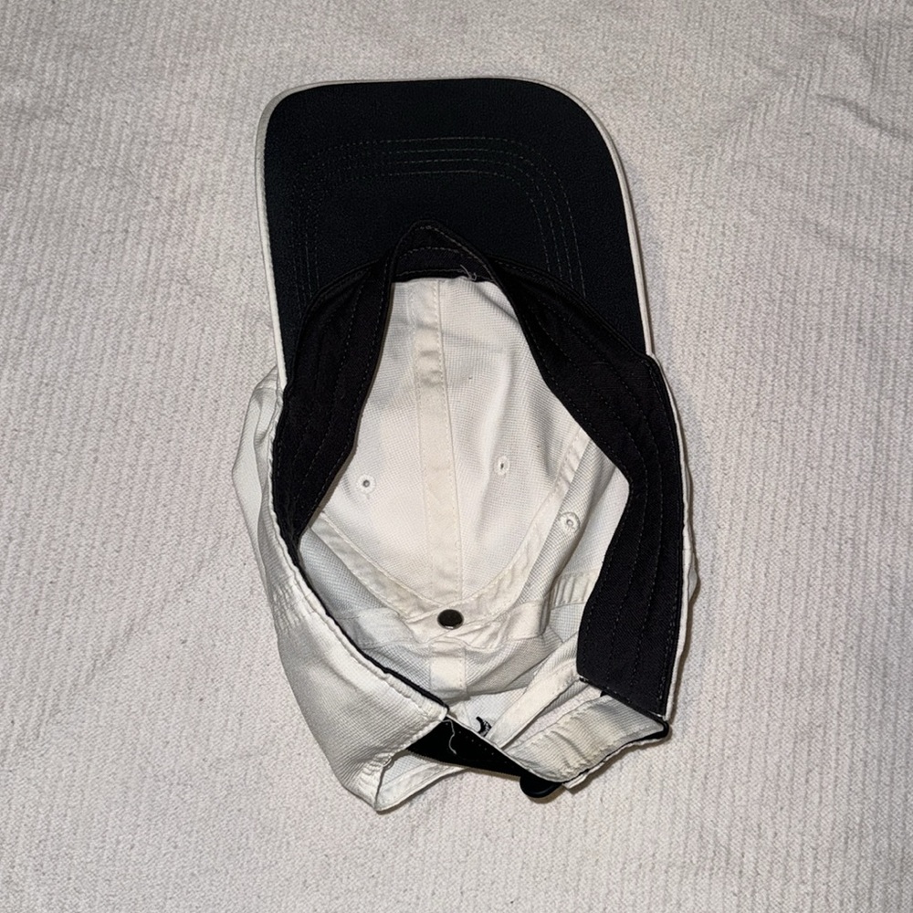 Nike Golfing Hat - Picture 2 of 2